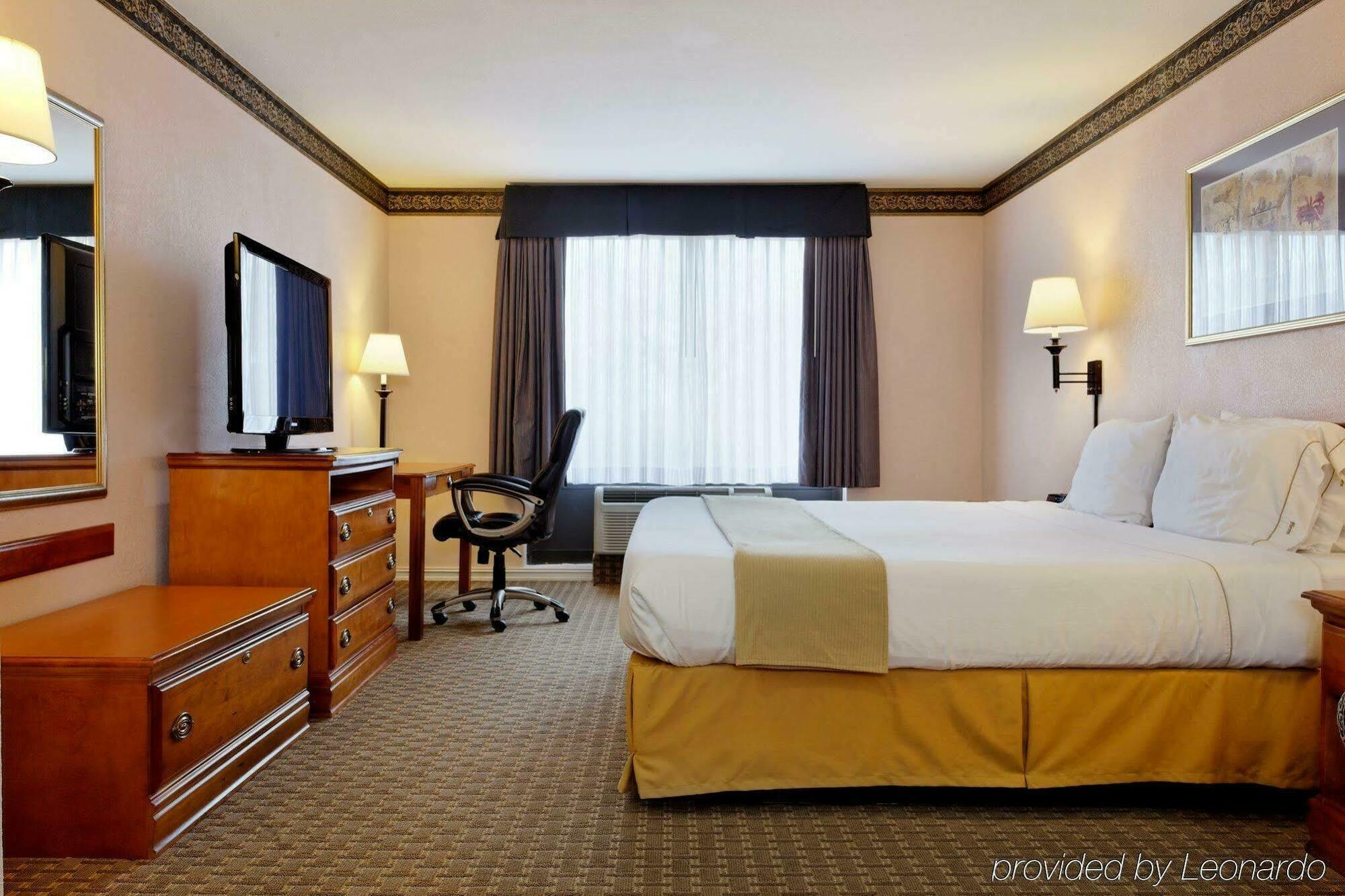 Holiday Inn Express North Tyler Zewnętrze zdjęcie